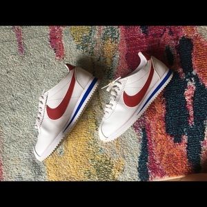 Nike Cortez Women’s Size 8